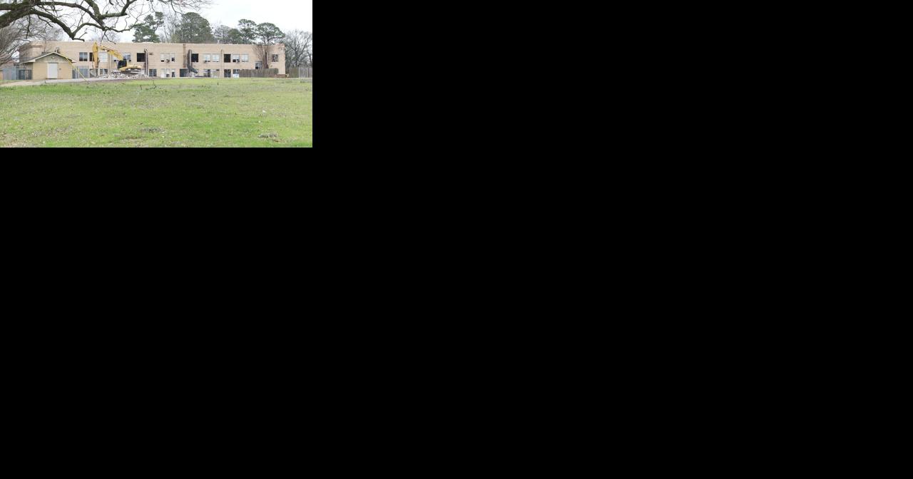 Demo work underway at old Pine Street school in Texarkana - Vimarsana News