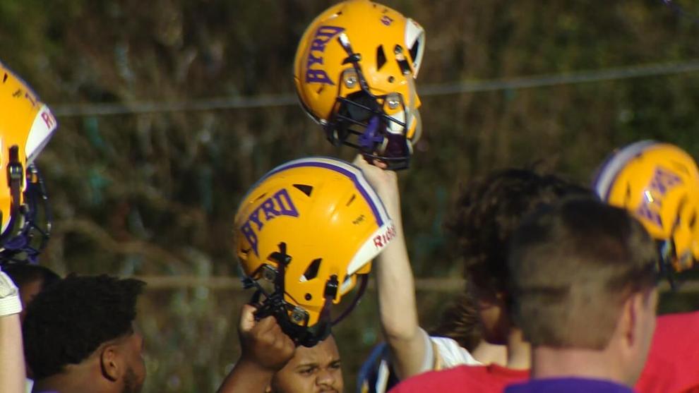 C.E. Byrd football strives for first title since 1949 | Sports | ktbs.com C.E. Byrd football strives for first title since 1949 | Sports | ktbs.com