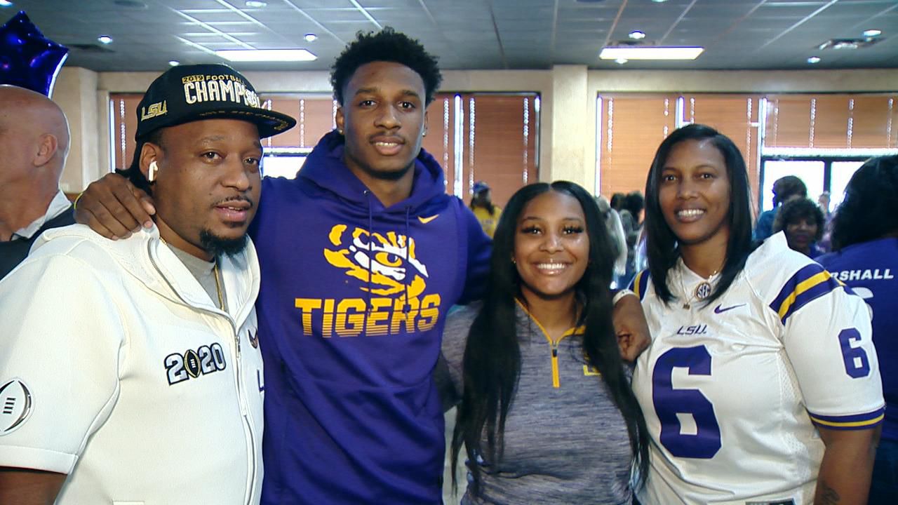 Terrace Marshall Jr. signs with LSU at emotional ceremony