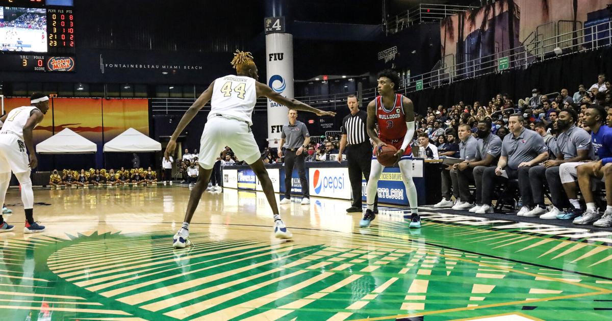 Bulldogs Win Wild One in Miami | Sports | ktbs.com