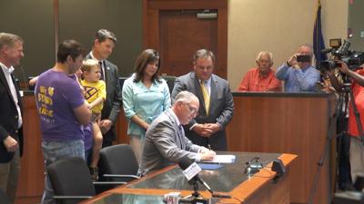Gov. Edwards signs “Katie Bug’s Law” in Benton | News | ktbs.com