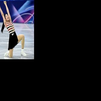 Japanese teenager Ami Nakai leads heading into the decisive day of the women's figure skating