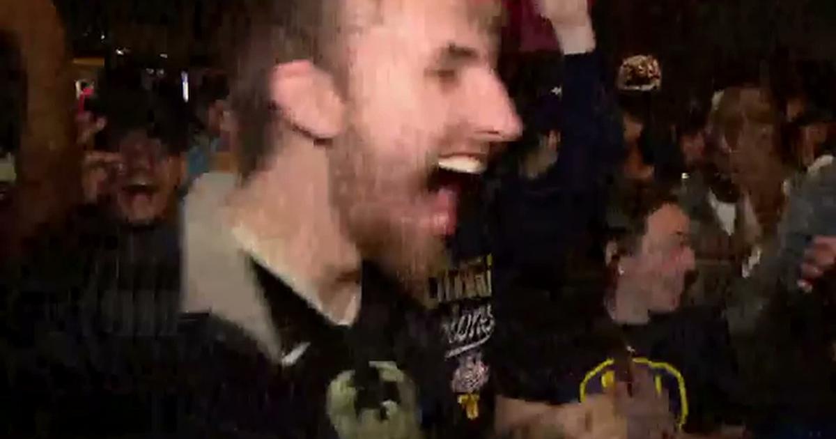 Ktbs.com RAW: WI: BREWERS WIN: FANS PARTYING | National | ktbs.com