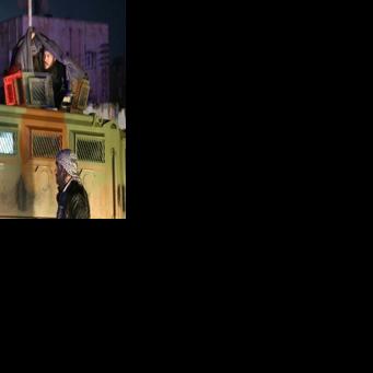 US Military Transfers 150 Senior Islamic State Detainees From Kurdish Custody in Syria to Iraq