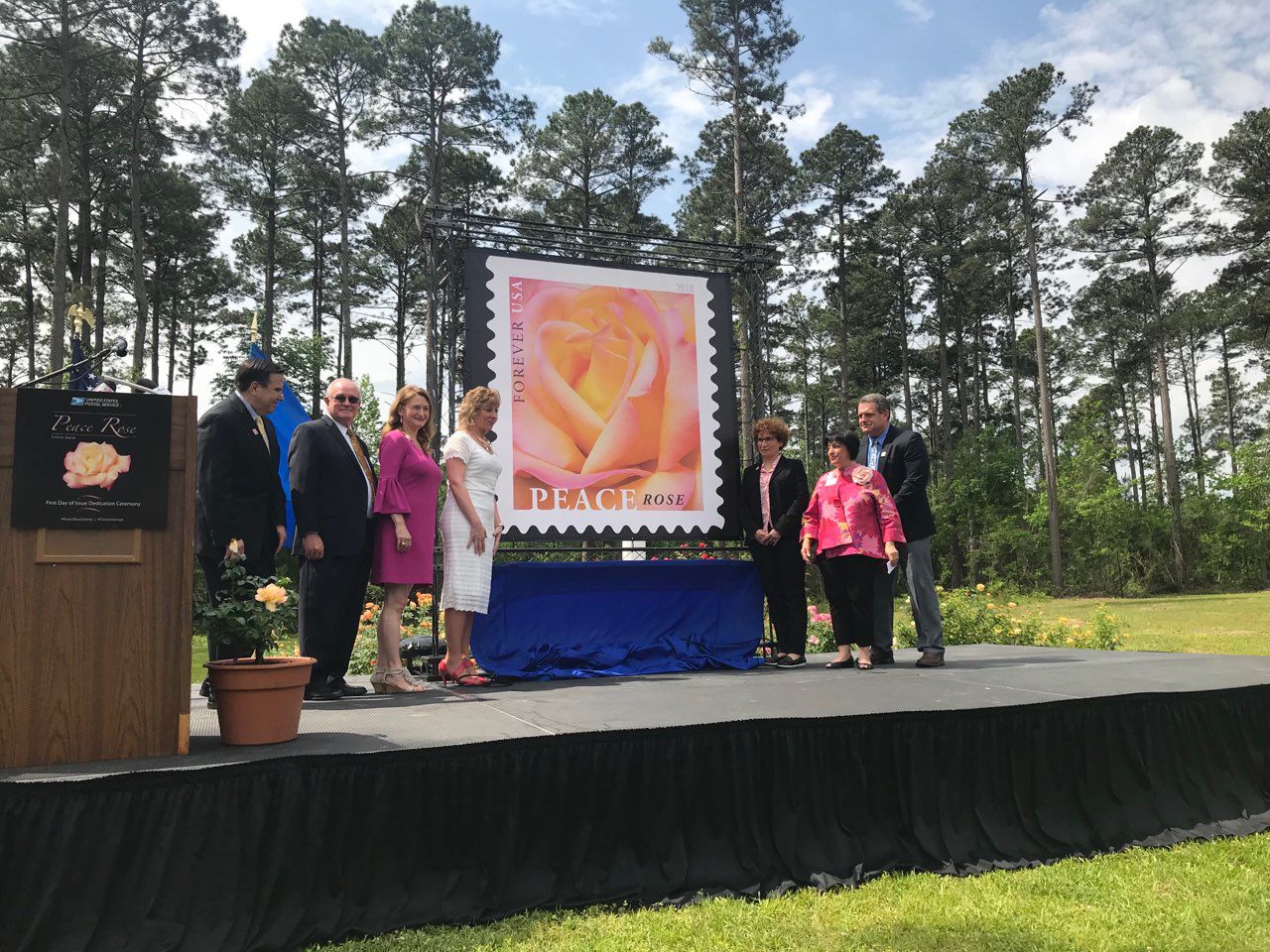 American Rose Center hosts Peace Rose Forever stamp dedication