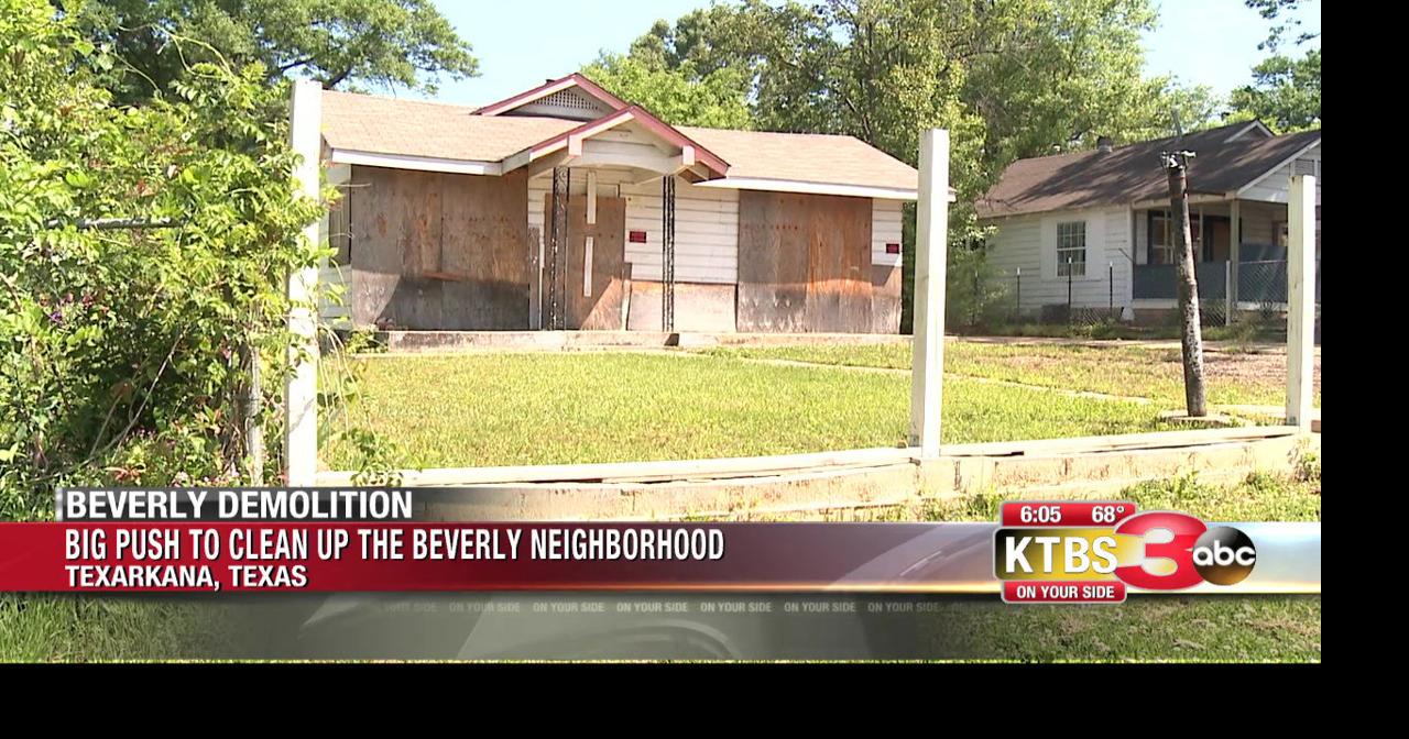 City makes plans to demolish condemned houses in Texarkana, Texas
