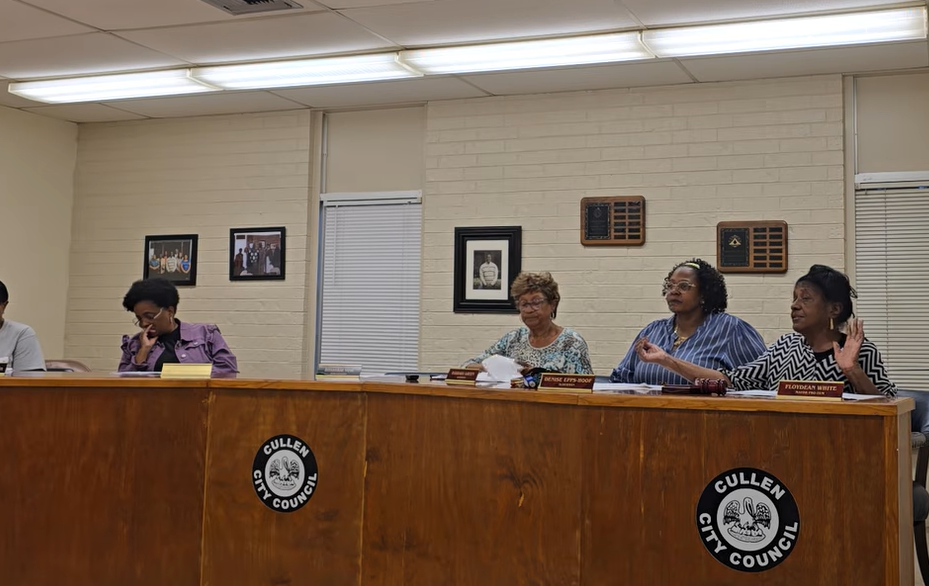 Ktbs.com Fiscal administrator makes first visit to Cullen | News | ktbs.com
