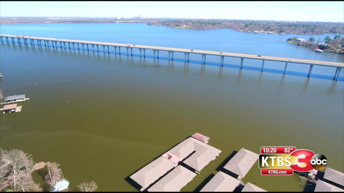 Cross Lake Bridge is in the dark as lights await repair ArkLaTex In
