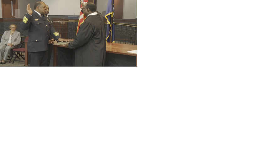 Shreveport Police Wayne Smith takes oath of office - Vimarsana News