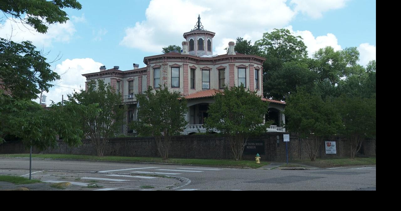 Underway renovations at the Ace of Clubs House |  Texarkana