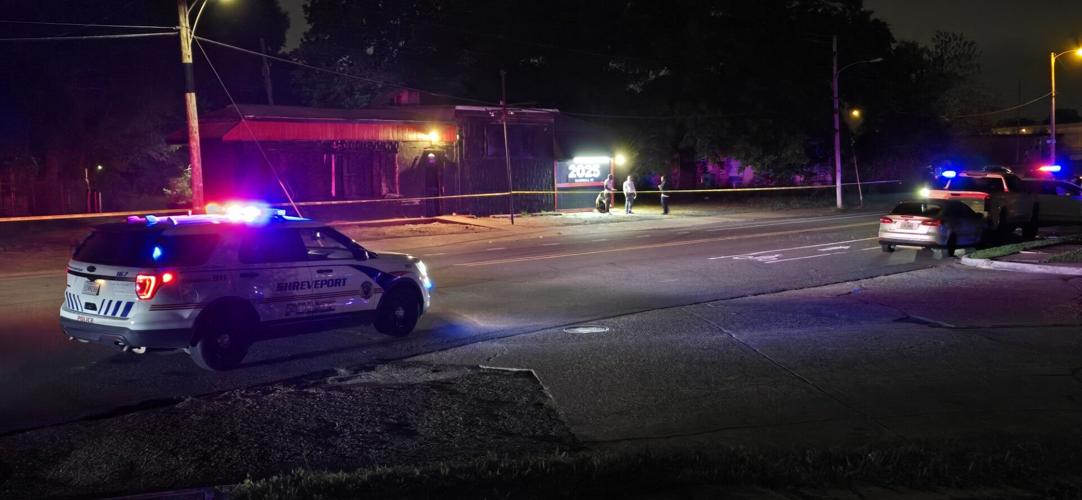 Two injured after driveby shooting at Ants Urban Lounge in Shreveport