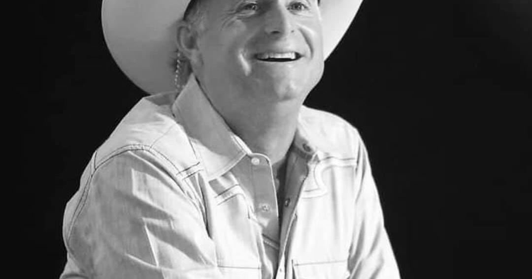 Flink Rasmusin Flint Rasmussen announces retirement as PBR rodeo entertainer | Rodeo ...