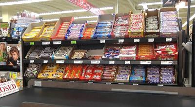 Michigan Mom Petitions To Remove Candy From Grocery Checkout Archives Kulr8 Com