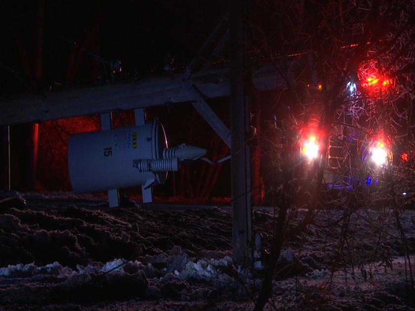 Vehicles Crashes Into Power Pole Causing Power Outage In Areas Of Lockwood News Kulr8 Com