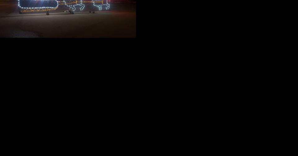 Locals work to continue Santa Flyover tradition - Vimarsana News