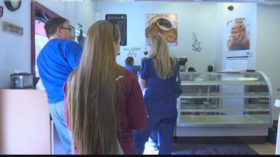 Log Cabin Bakery Sells Out On Their Last Day News Kulr8 Com
