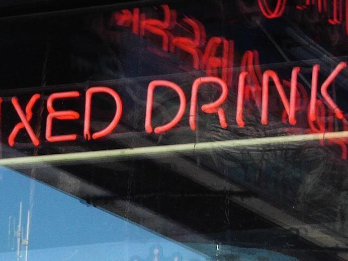 Cheers! To-go cocktails are here to stay - Vimarsana News