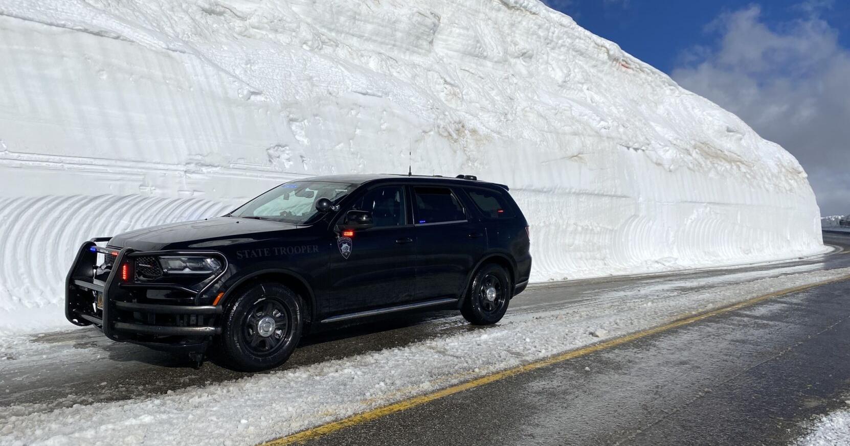 WY DoT shares photos from clearing Beartooth Hwy snow drifts over twice as tall as patrol car - Vimarsana News