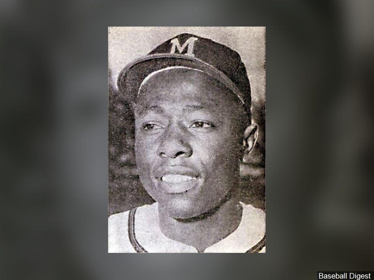 Hall of Famer, former home run king Hank Aaron dies at 86