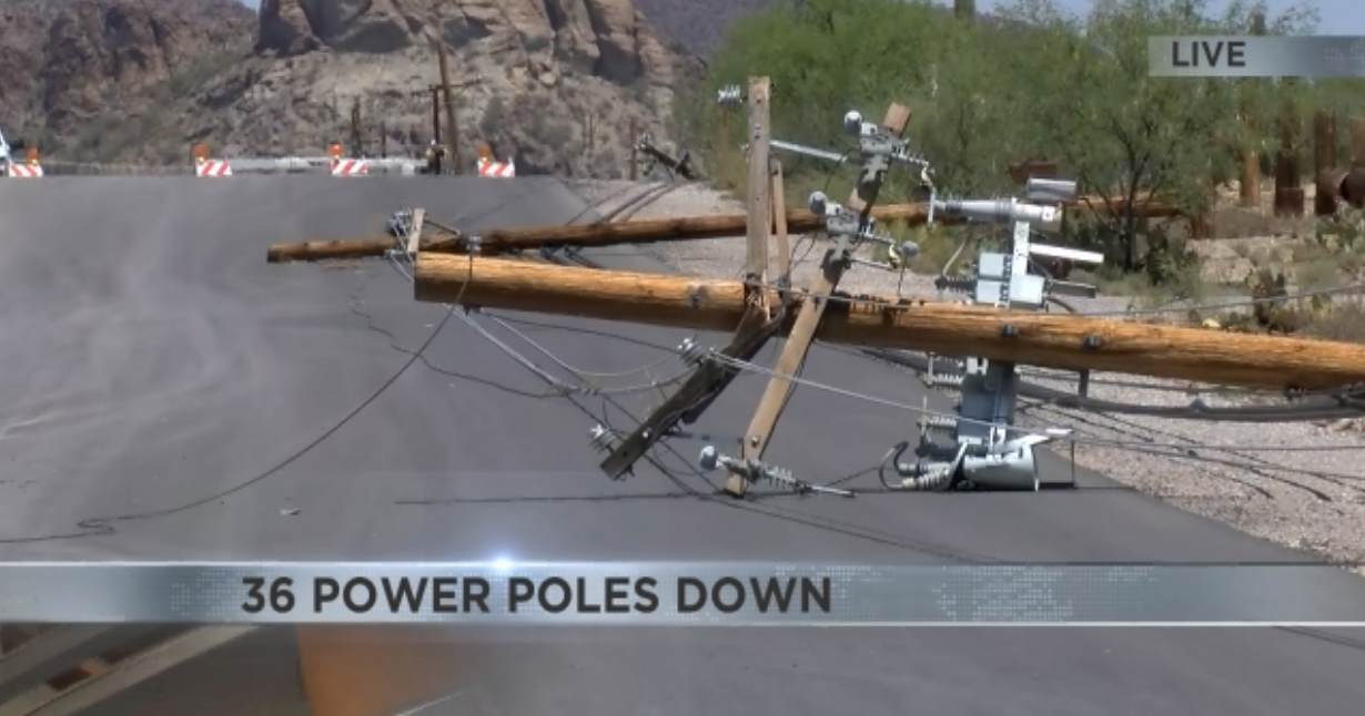 TEP employees handing out ice to those affected by power outages - Vimarsana News