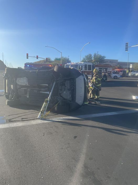 Authorities on scene of multi-vehicle crash in Oro Valley | Local News ...