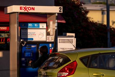 Walmart is giving some customers 10 cents off every gallon of ...
