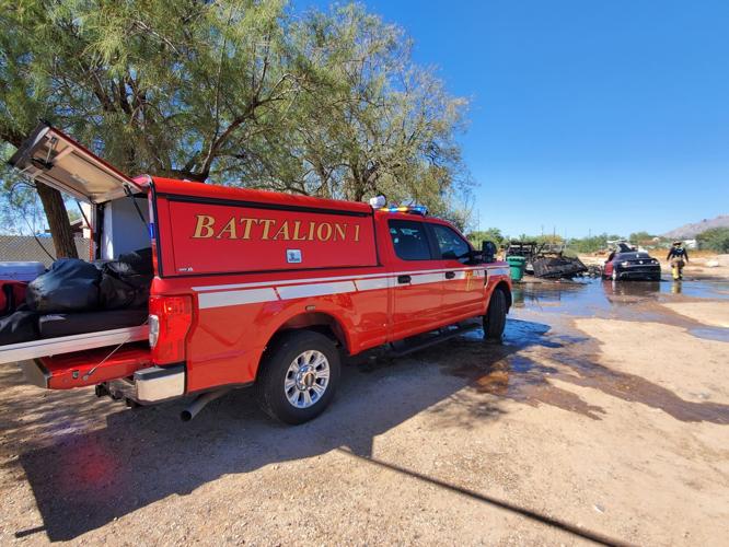 Fire crews put out mobile home fire in midtown Tucson | News | kvoa.com