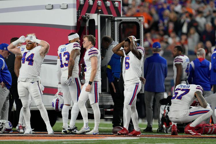 Bills player Damar Hamlin is in critical condition after on-field collapse  and Bills-Bengals game is postponed | American Football | kvoa.com
