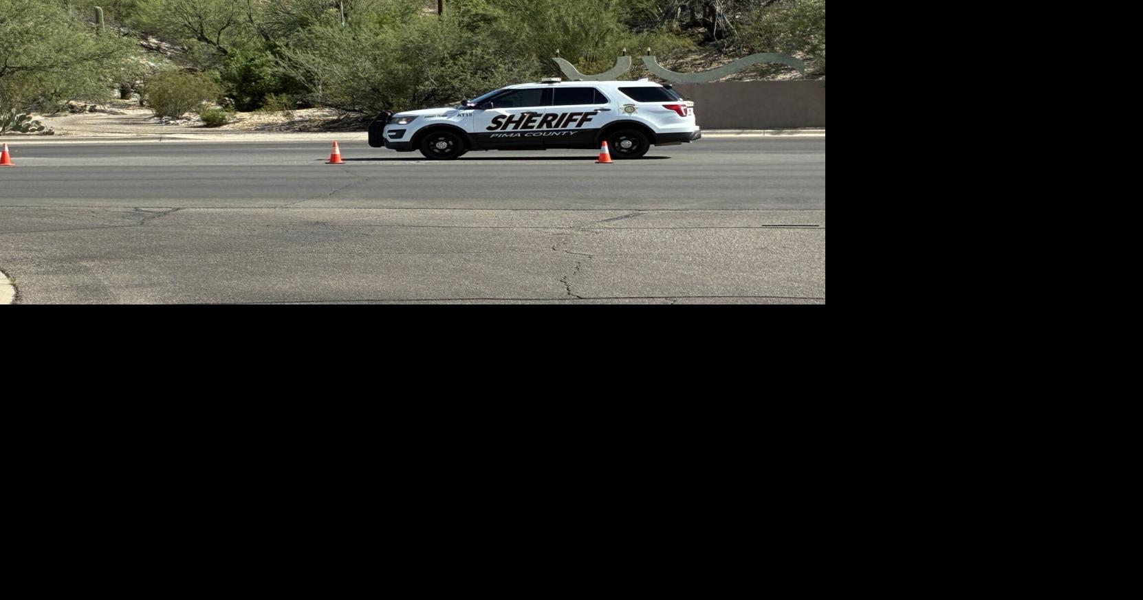 Crash closes westbound River Road near Via Entrada