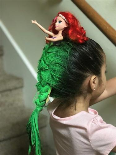 This girl's 'Little Mermaid' hairstyle inspires others to share their  wackiest looks | Local 