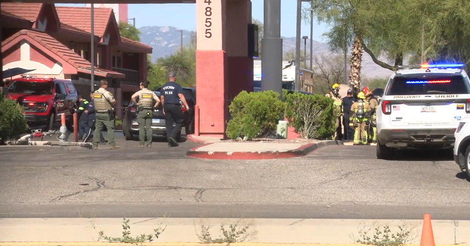 Southside Tucson intersection reopens after propane leak