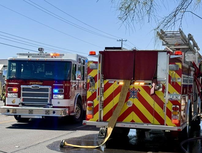 One displaced after tree fire spreads to Tucson mobile home | Local ...