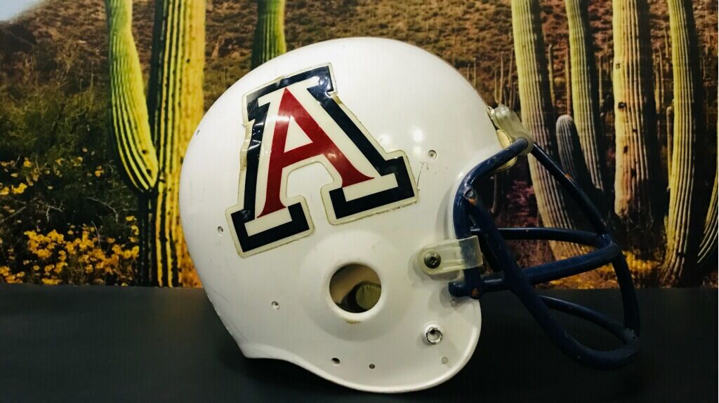 Cecil Named to Football Hall of Fame - University of Arizona Athletics