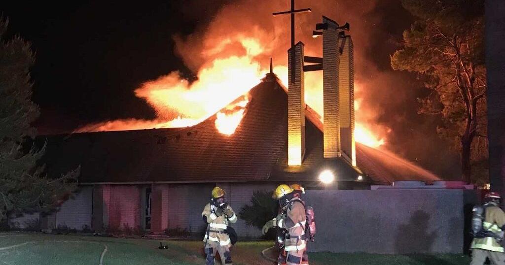 Arson investigators looking into cause of fire in north Phoenix | Local ...