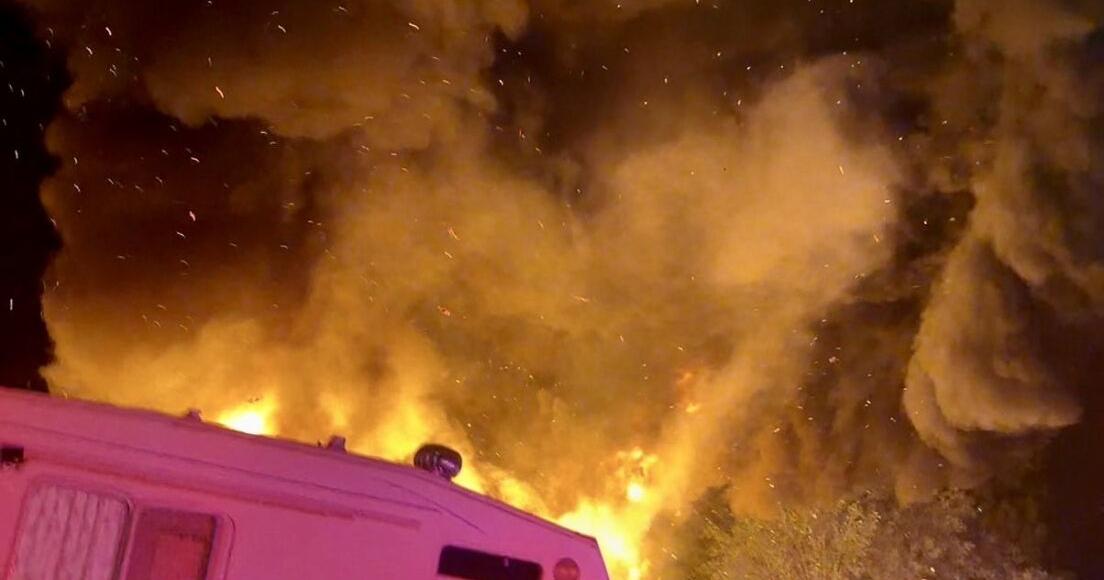 Crews investigating cause of late night mobile home fire in Tucson ...