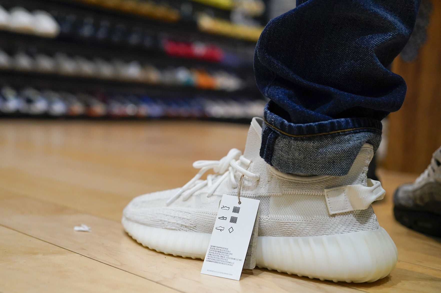 Adidas yeezy boost hotsell 350 v2 citrin jean