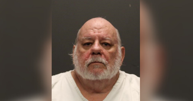 Man arrested after telling 911 he shot his roommate - Vimarsana News