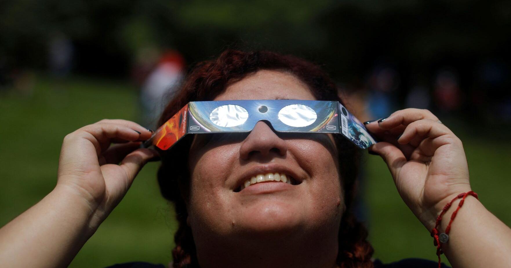 A total solar eclipse races across North America as clouds part along totality - Vimarsana News