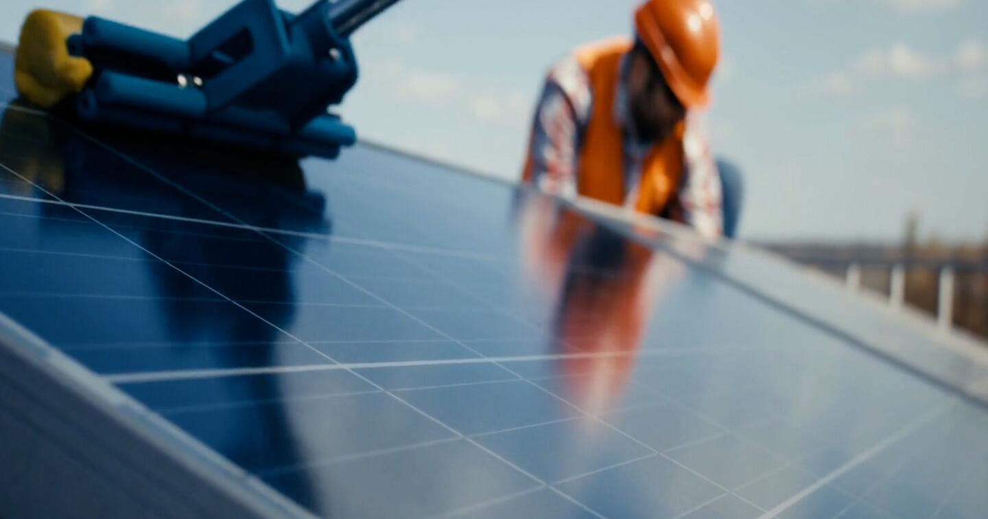 Solar panels on water canals seem like a no-brainer. So why aren't they widespread? - Vimarsana News