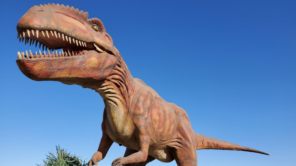 Roar! Dinosaurs taking over Tucson during Jurassic Quest Drive Thru event. | Coronavirus