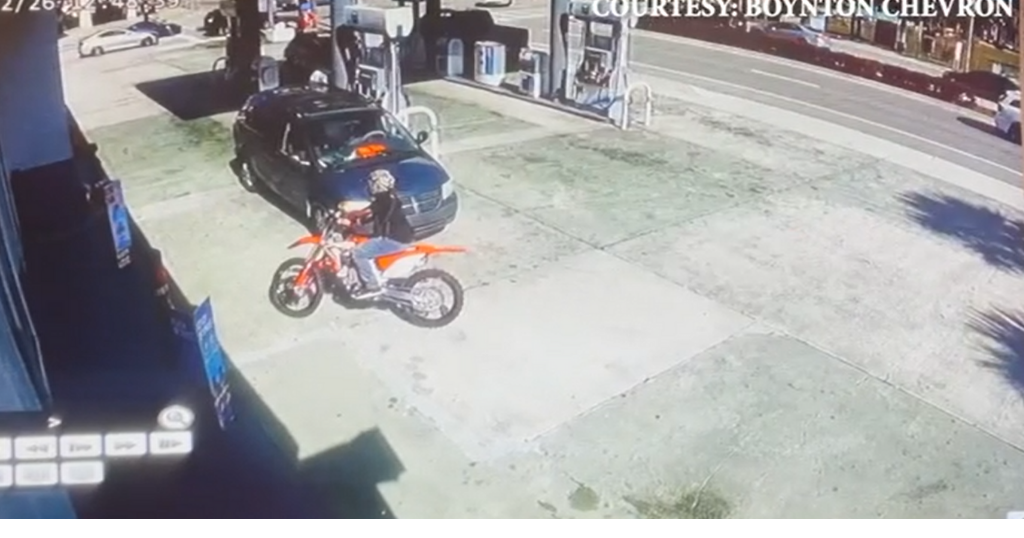13-year-old riding dirt bike dies during police pursuit in Florida ...