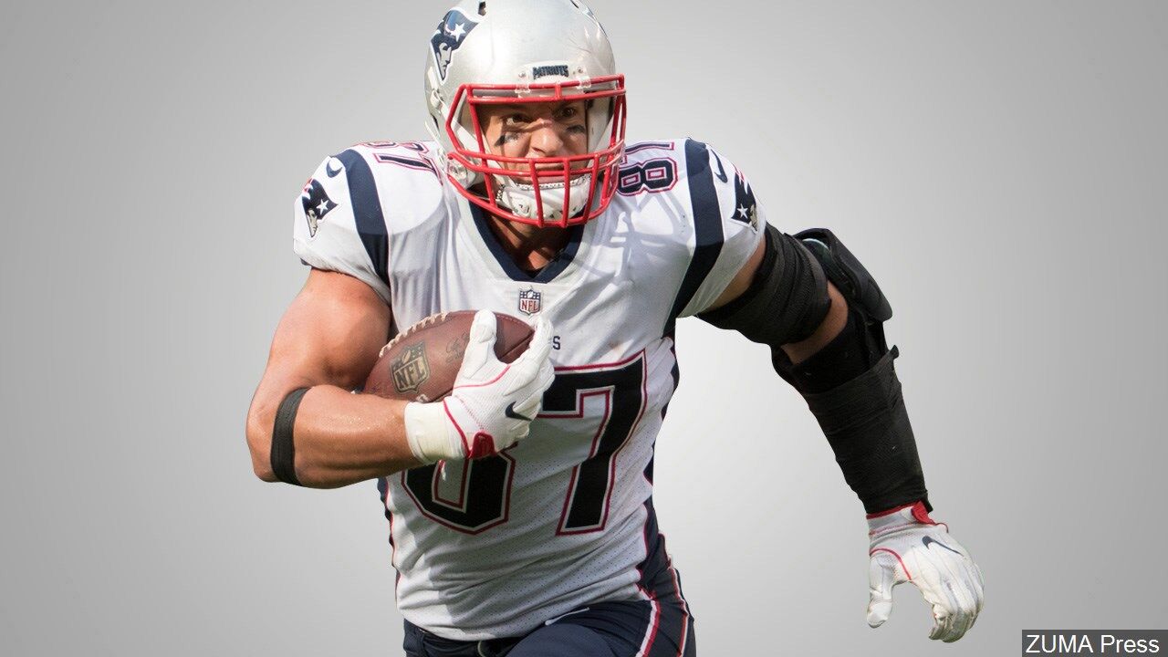 Rob Gronkowski, Tom Brady to reunite with Bucs after trade from Patriots:  report 