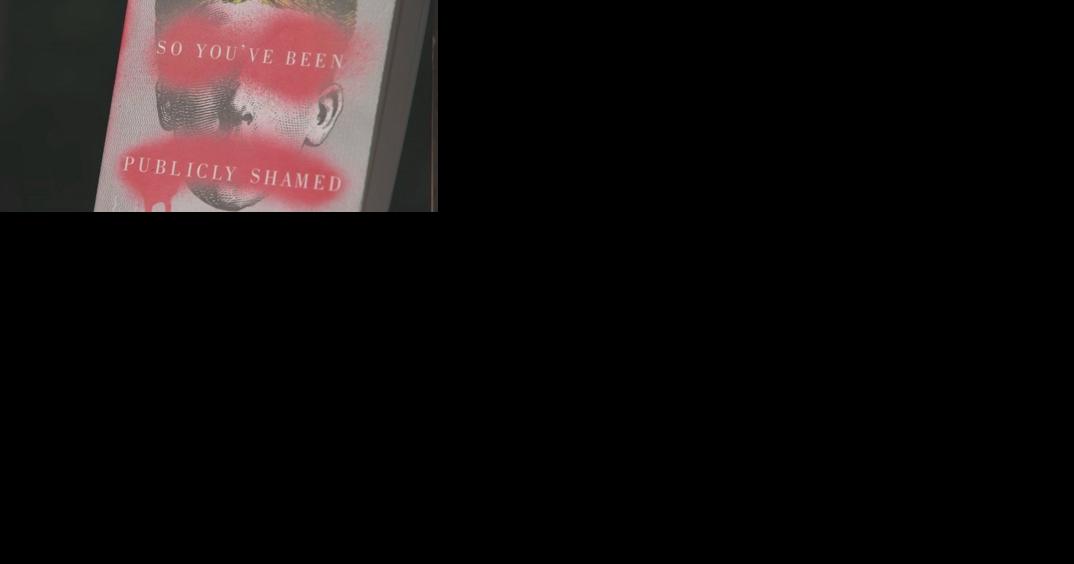 Phoenix principal on leave amid controversy over sexually explicit reading assignment - Vimarsana News