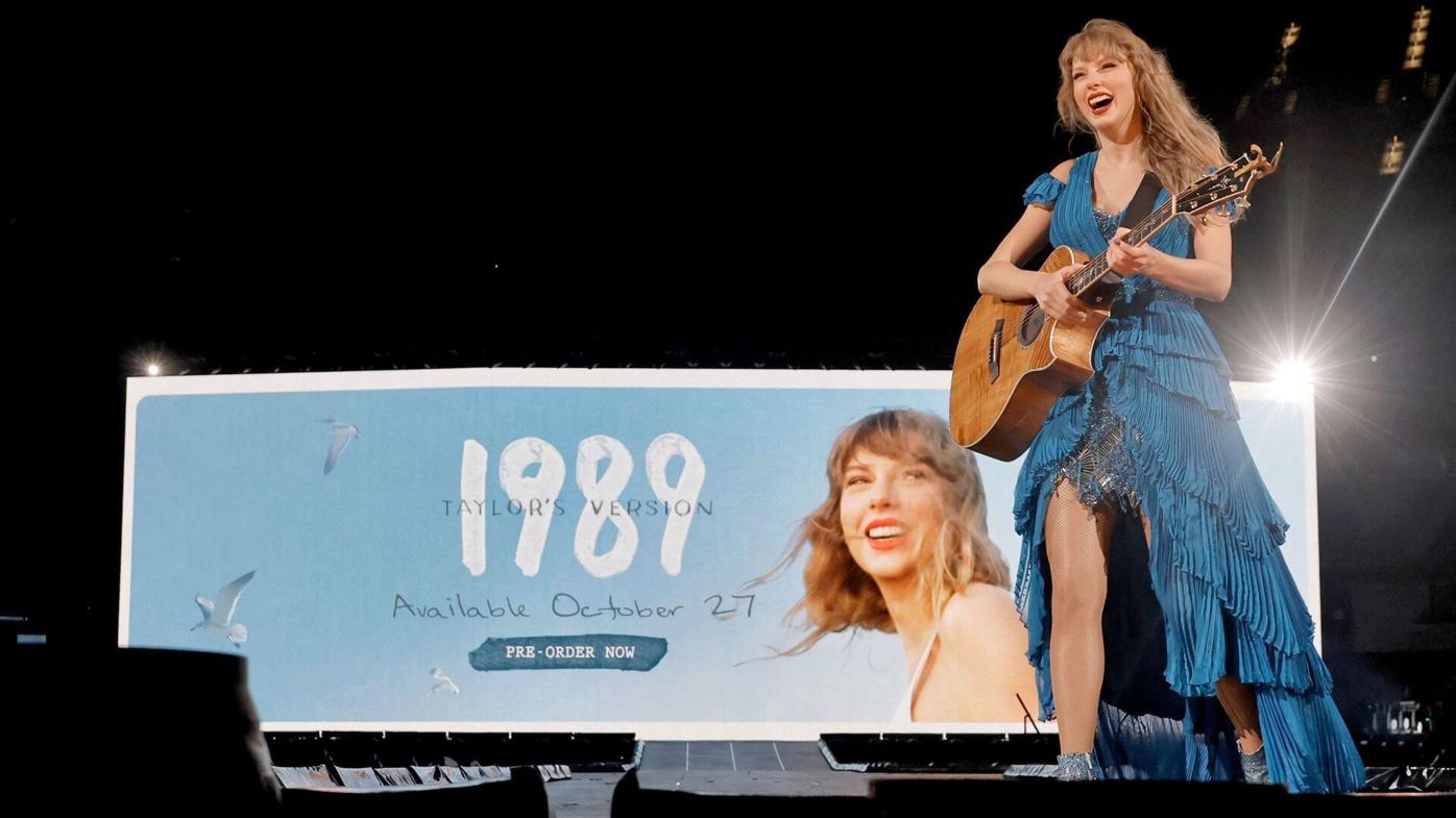 Bleacher Report - Taylor Swift is expected to perform in the 2023