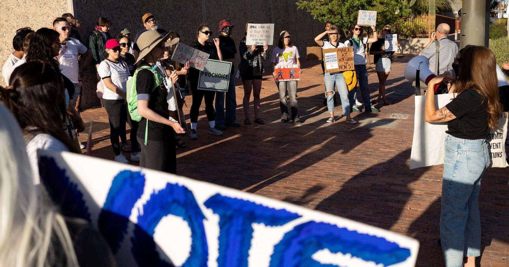 Arizona ruling puts abortion politics in the spotlight in battleground state - Vimarsana News