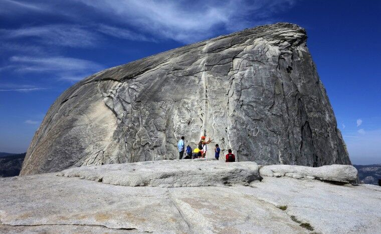 Hiker Dies In Yosemite 2022 Christmas Arizona Hiker Dies After Yosemite's Half Dome Trail Fall | National News |  Kvoa.com