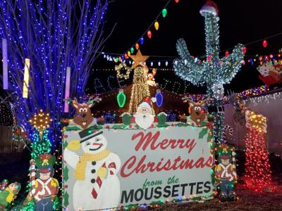 Tucson Christmas Parade 2022 Christmas Display At Northwest Tucson Home | Local | Kvoa.com