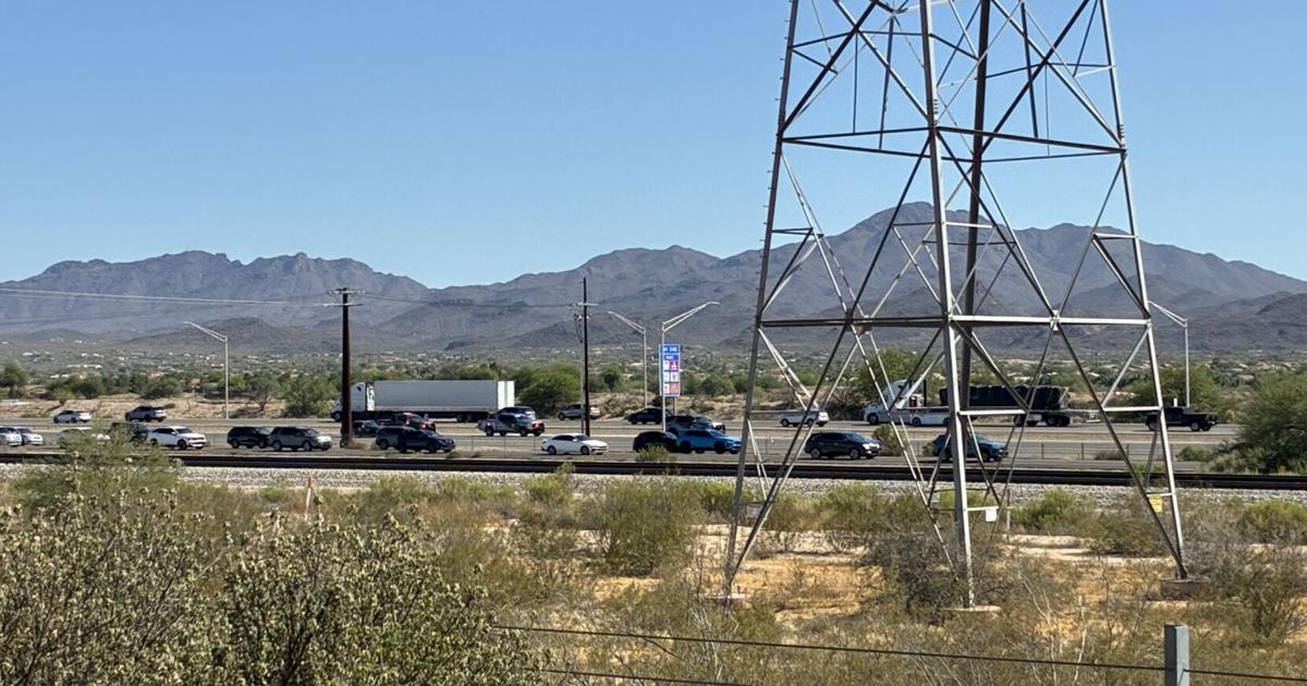UPDATE: I-10 westbound reopens Northwest of Tucson after crash