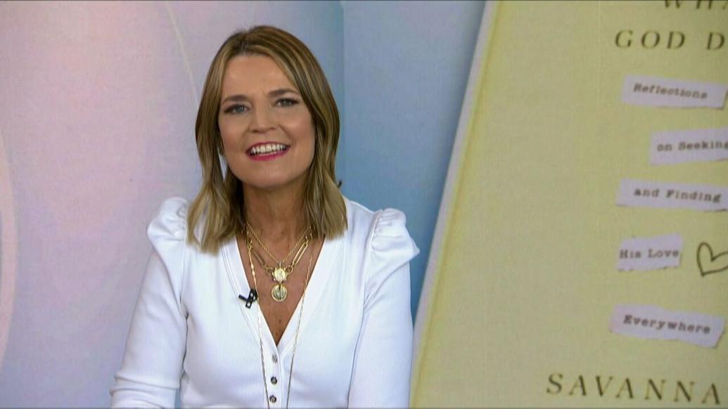 One of Tucson's most famous faces, Savannah Guthrie, has new book ...