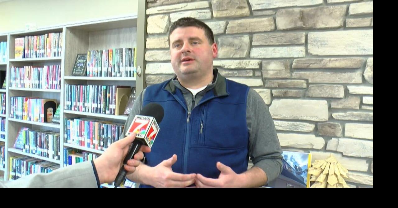 Pat Grassley holds Janesville town hall on Iowa legislative session